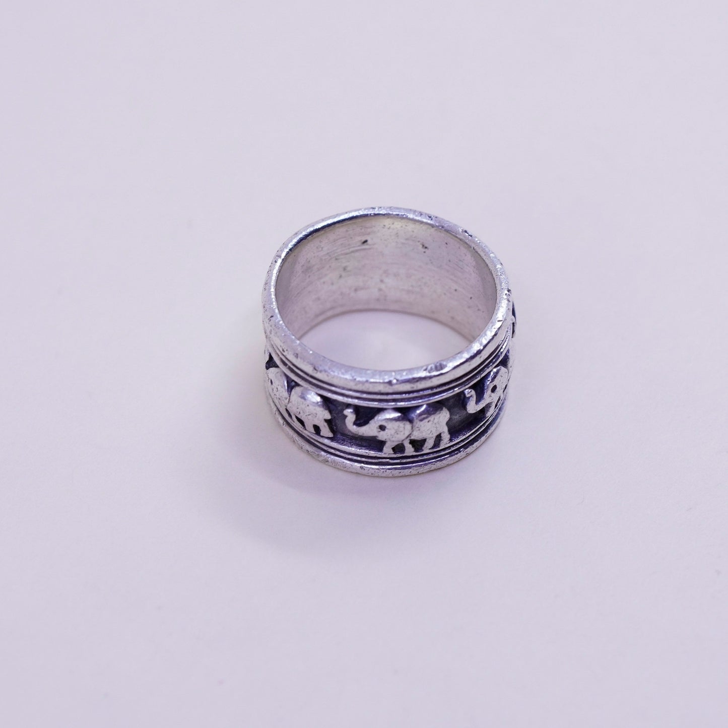 Size 7, vintage sterling silver handmade ring. 925 elephant band