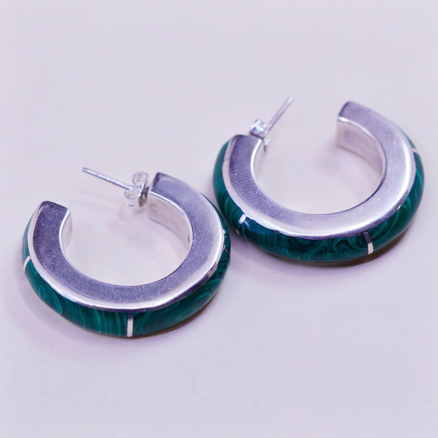 1.25”, vintage Sterling 925 silver handmade huggie hoops earrings w/ malachite