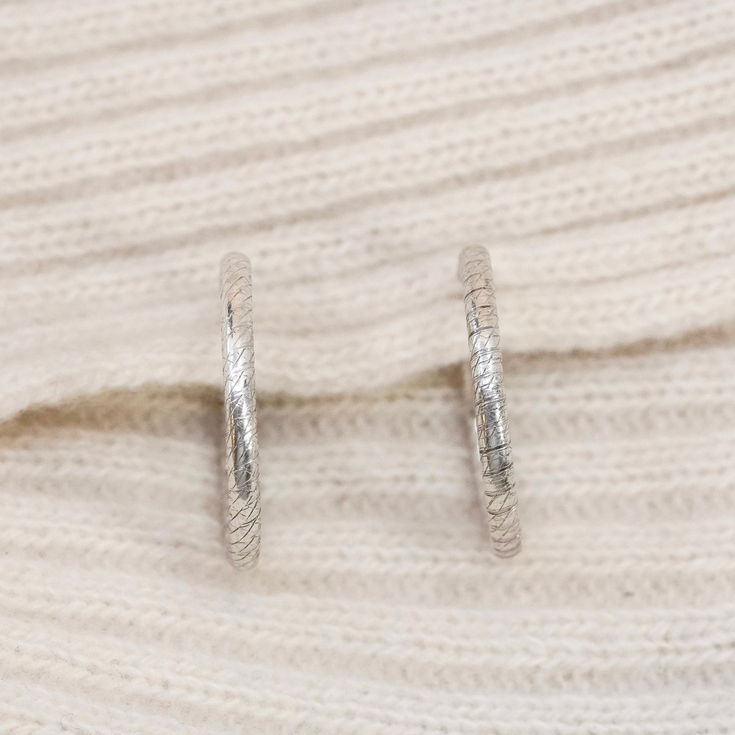 1”, Vintage sterling 925 silver loop earrings textured fashion minimalist hoops