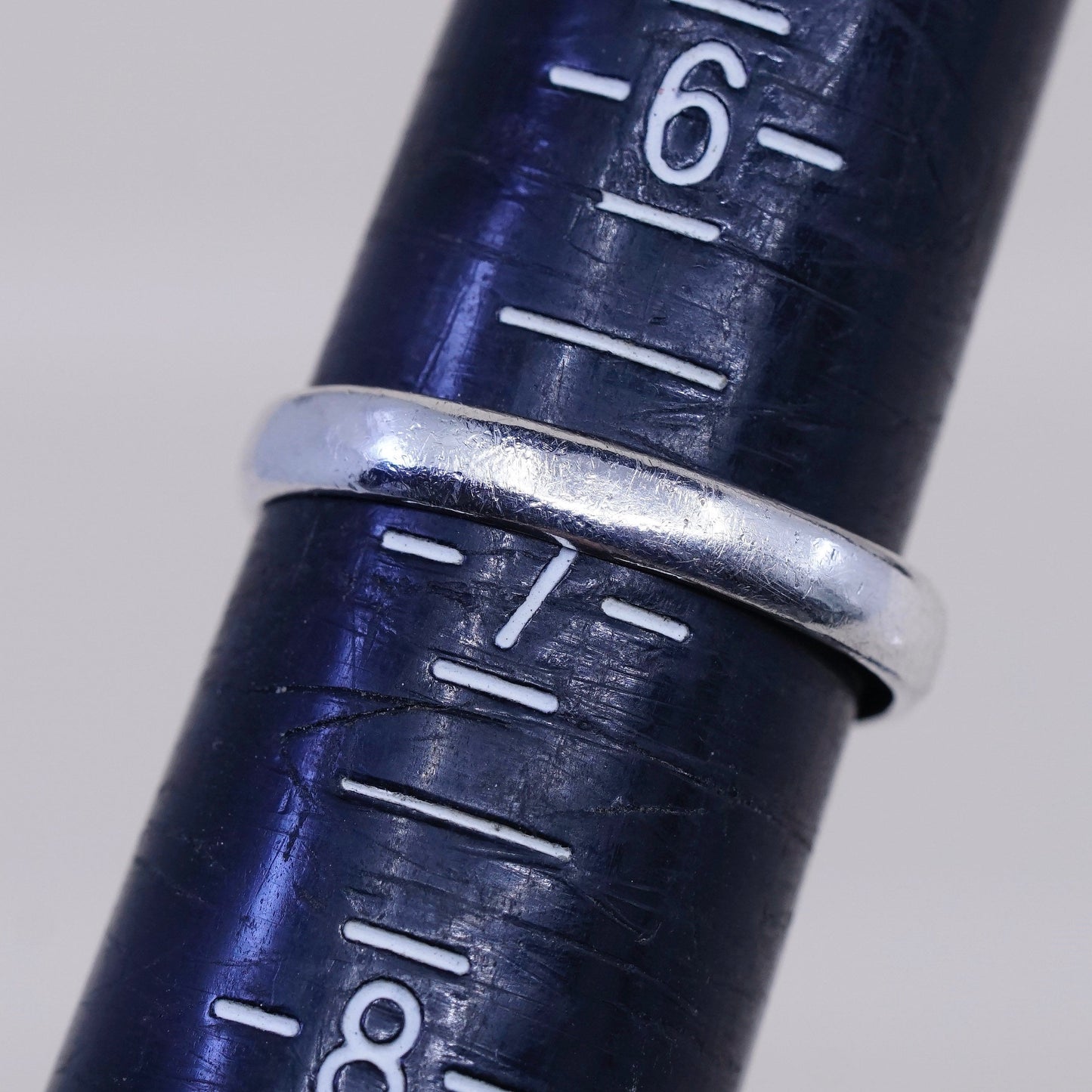 Size 6.75, vintage Sterling silver handmade ring, 925 with oval labradorite