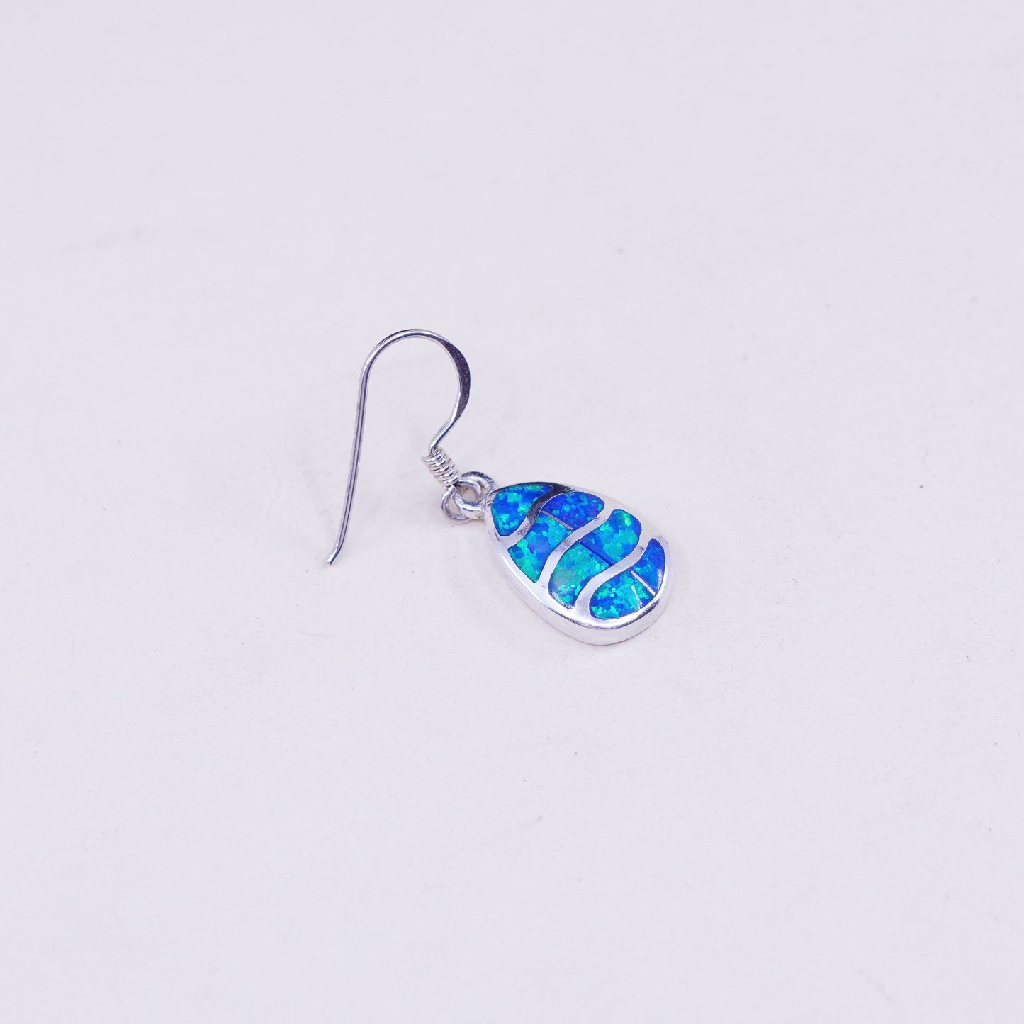 Vintage southwestern sterling 925 silver handmade teardrop earrings with opal