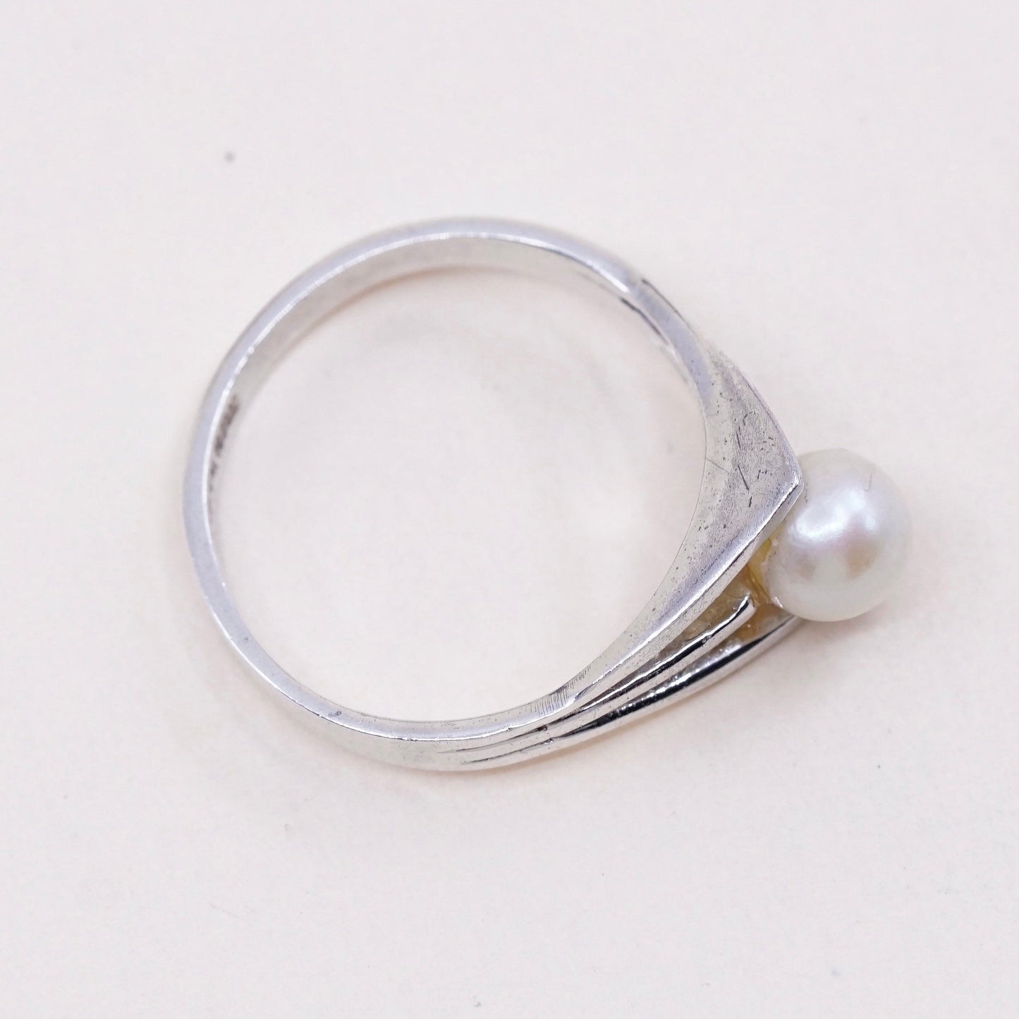 Size 8.25, vintage Sterling silver handmade ring, modern 925 band with pearl