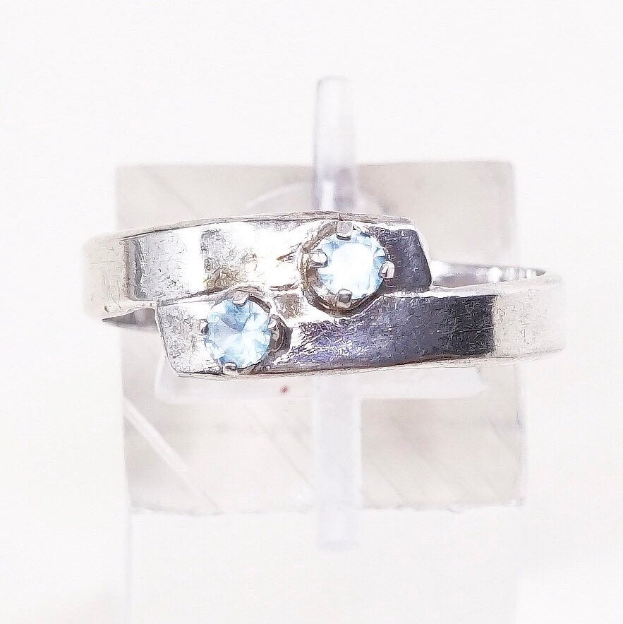Size 9, vtg sterling silver handmade ring, 925 with blue topaz