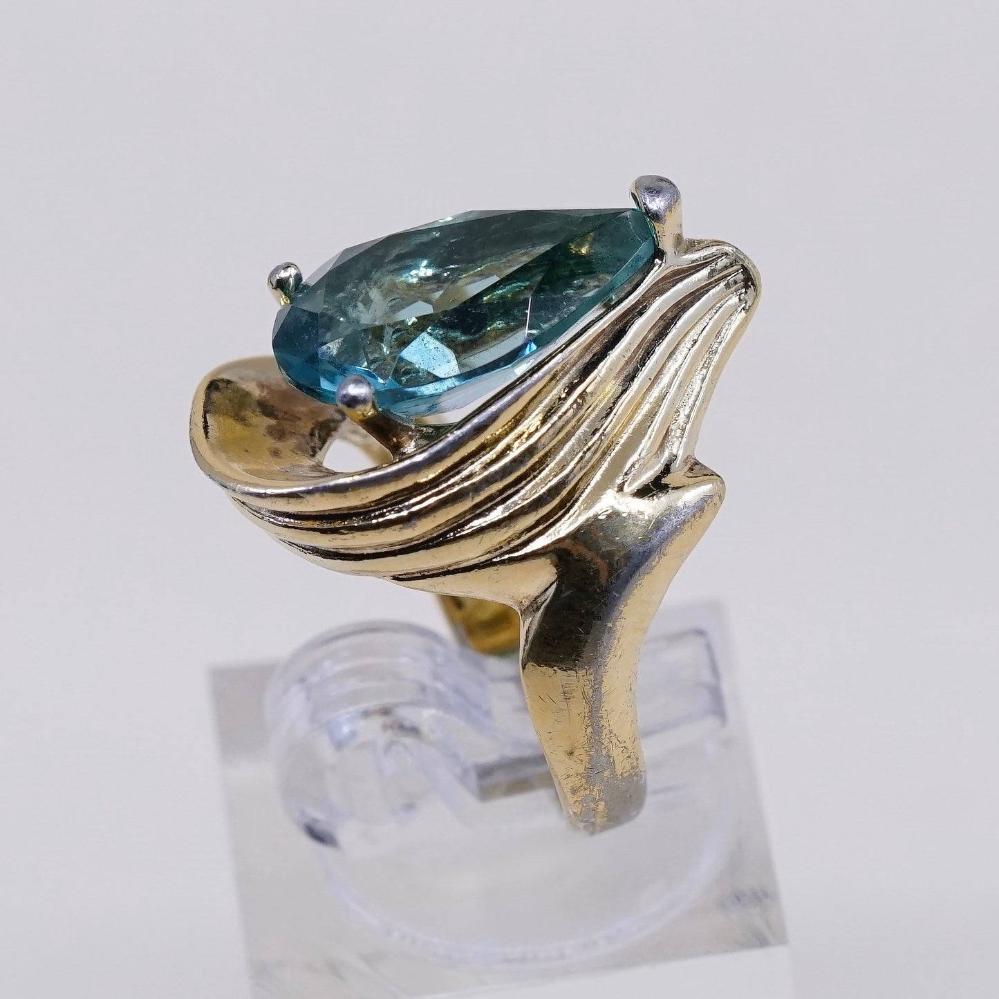 Size 6, UTC vermeil gold over sterling silver handmade ring w/ teardrop peridot