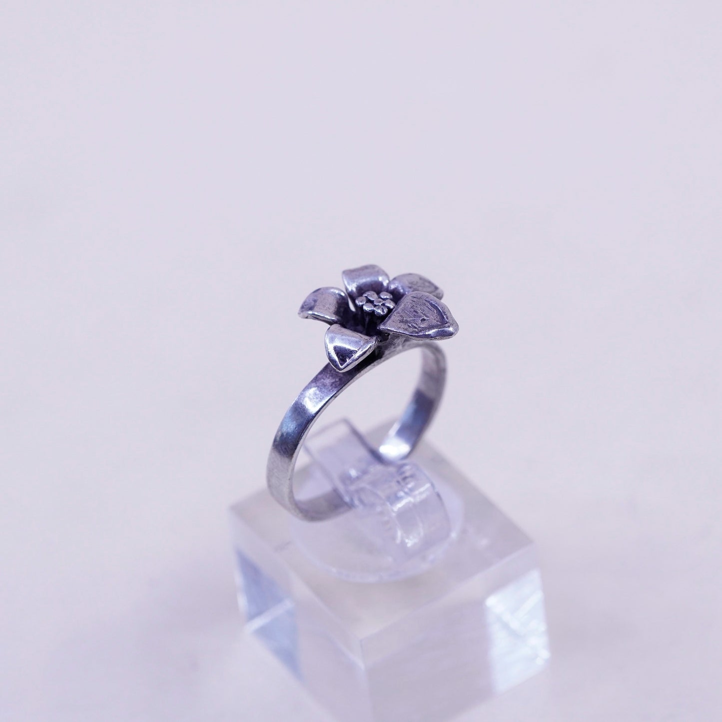 Size 5.5, vintage Sterling silver handmade ring, 925 lily flower