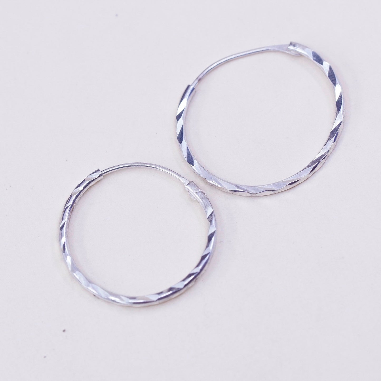 0.75”, Vintage sterling 925 silver loop earrings, fashion minimalist primitive hoops, silver tested