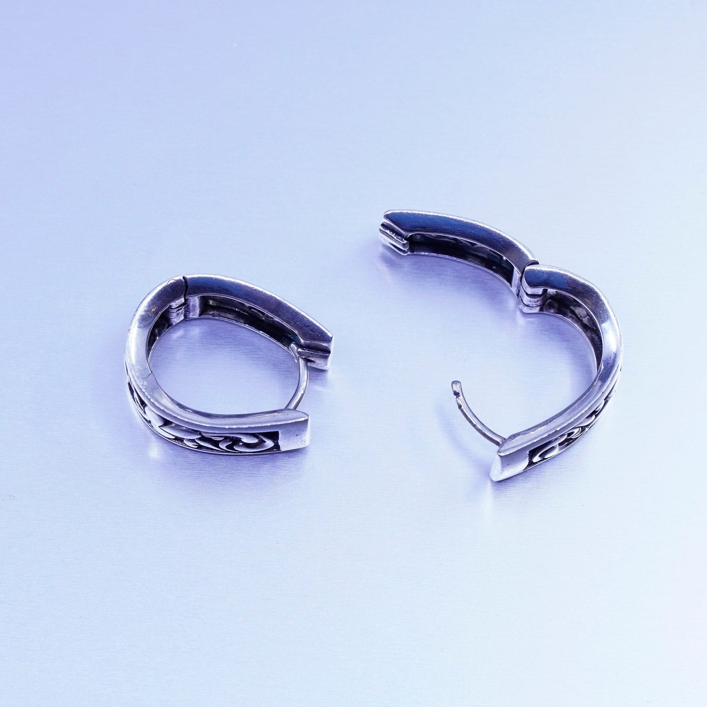 0.75”, vintage Sterling silver handmade earrings, 925 filigree huggie hoops