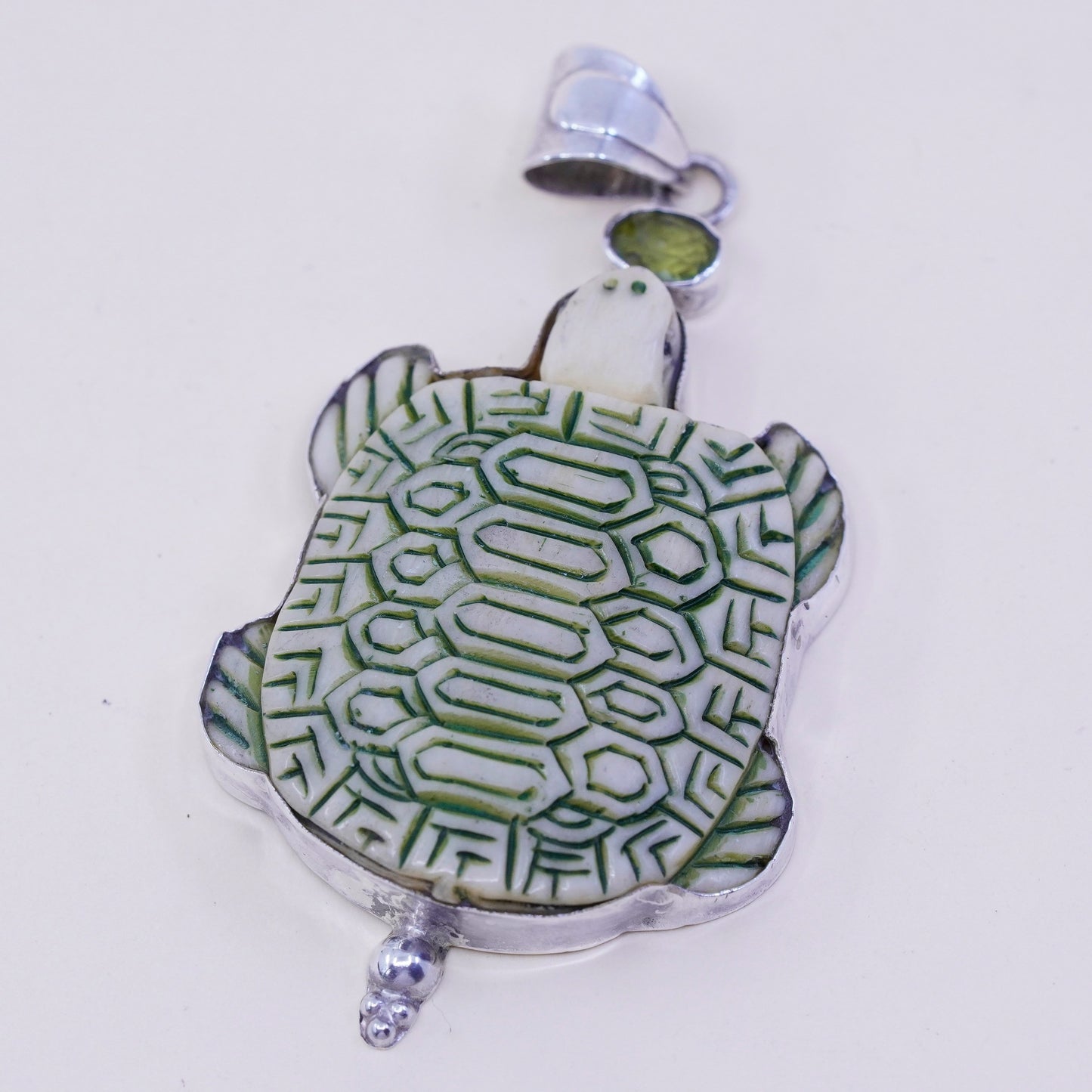 vtg sterling 925 silver handmade pendant with carved bone turtle and peridot