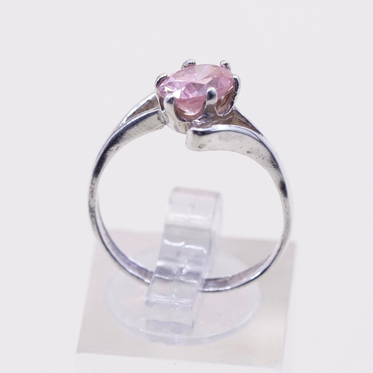 Size 7.5, vintage sterling 925 silver handmade ring with pink crystal