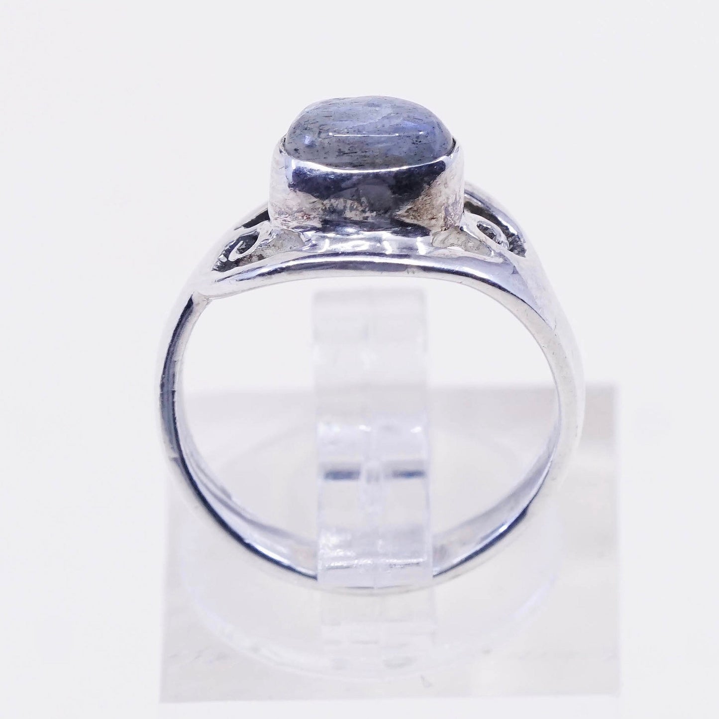 Size 4.25, vintage sterling 925 silver handmade ring with moonstone
