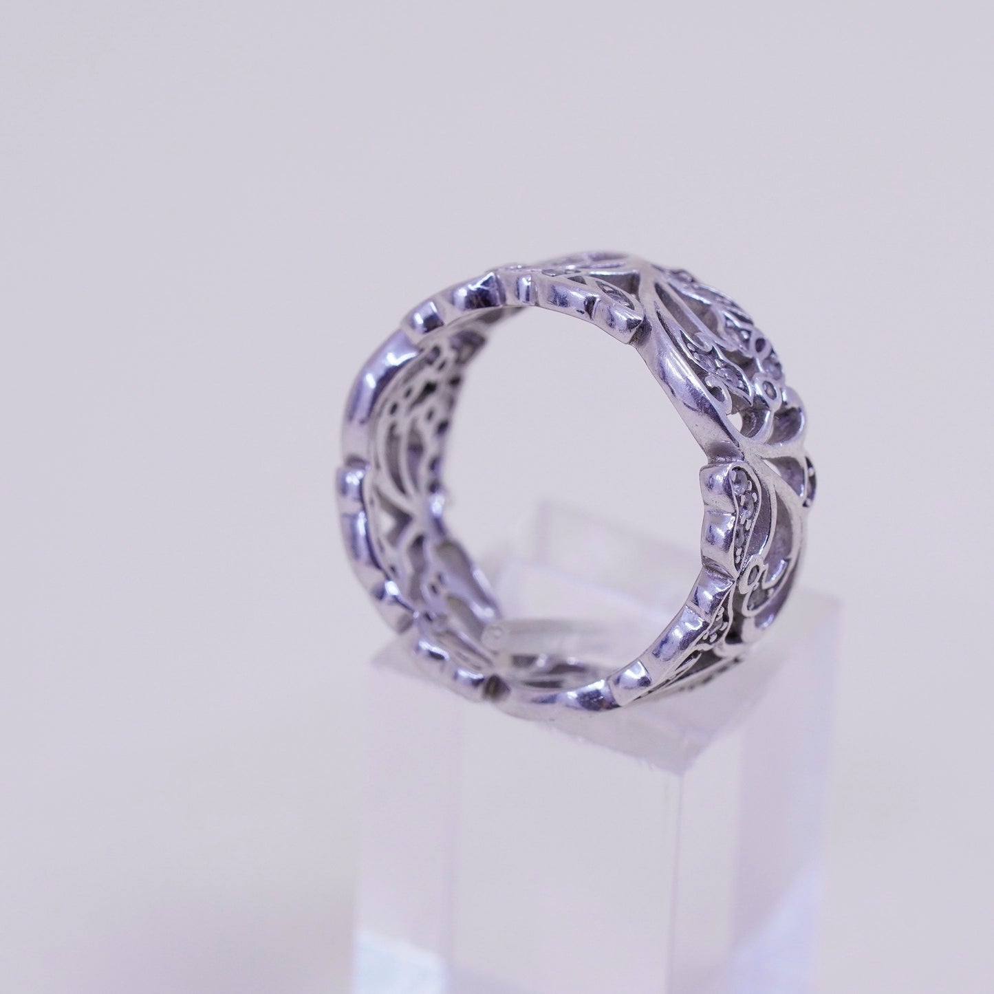Size 9, vintage Sterling silver ring, 925 silver ring band with round cut cz