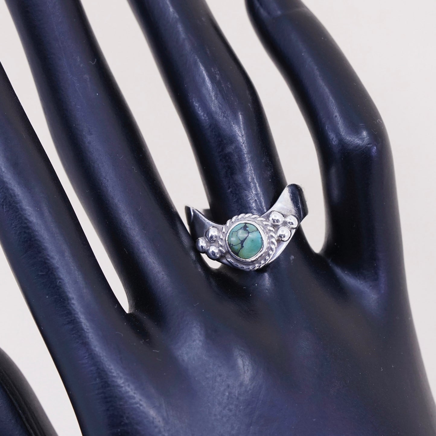 sz 9, Native American sterling silver handmade 925 ring w/ turquoise N beads