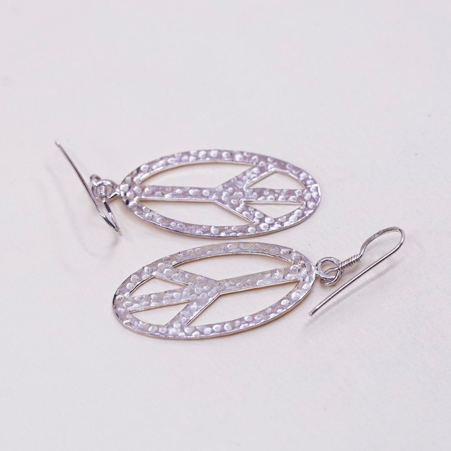 Vintage Sterling 925 Silver Hammered peace CND sign Earrings