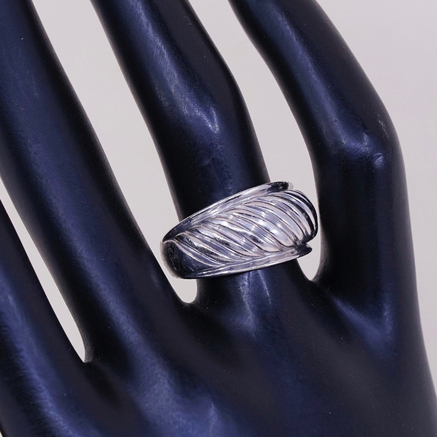 Size 7, VTG RL sterling 925 silver handmade ribbed ring statement band