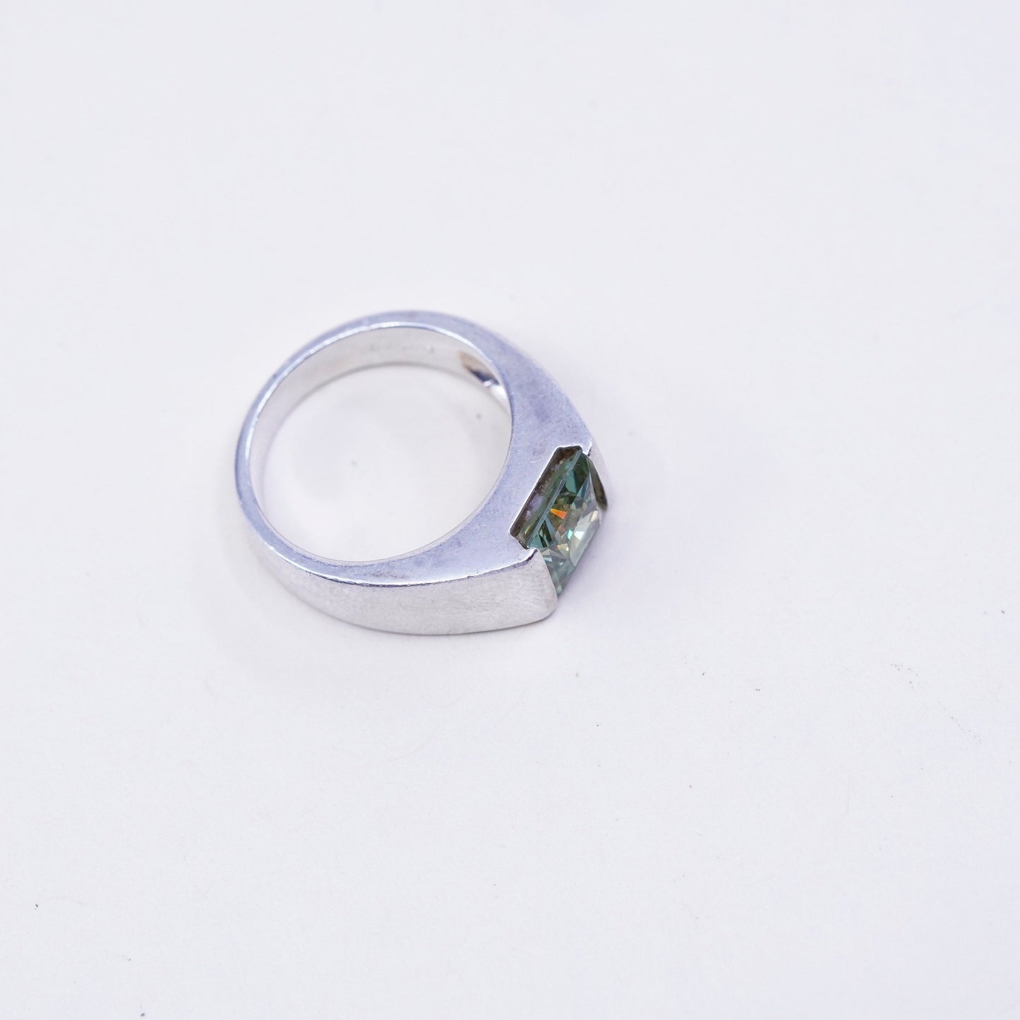 Size 5, JJJ Sterling silver handmade ring, modern 925 band with square peridot