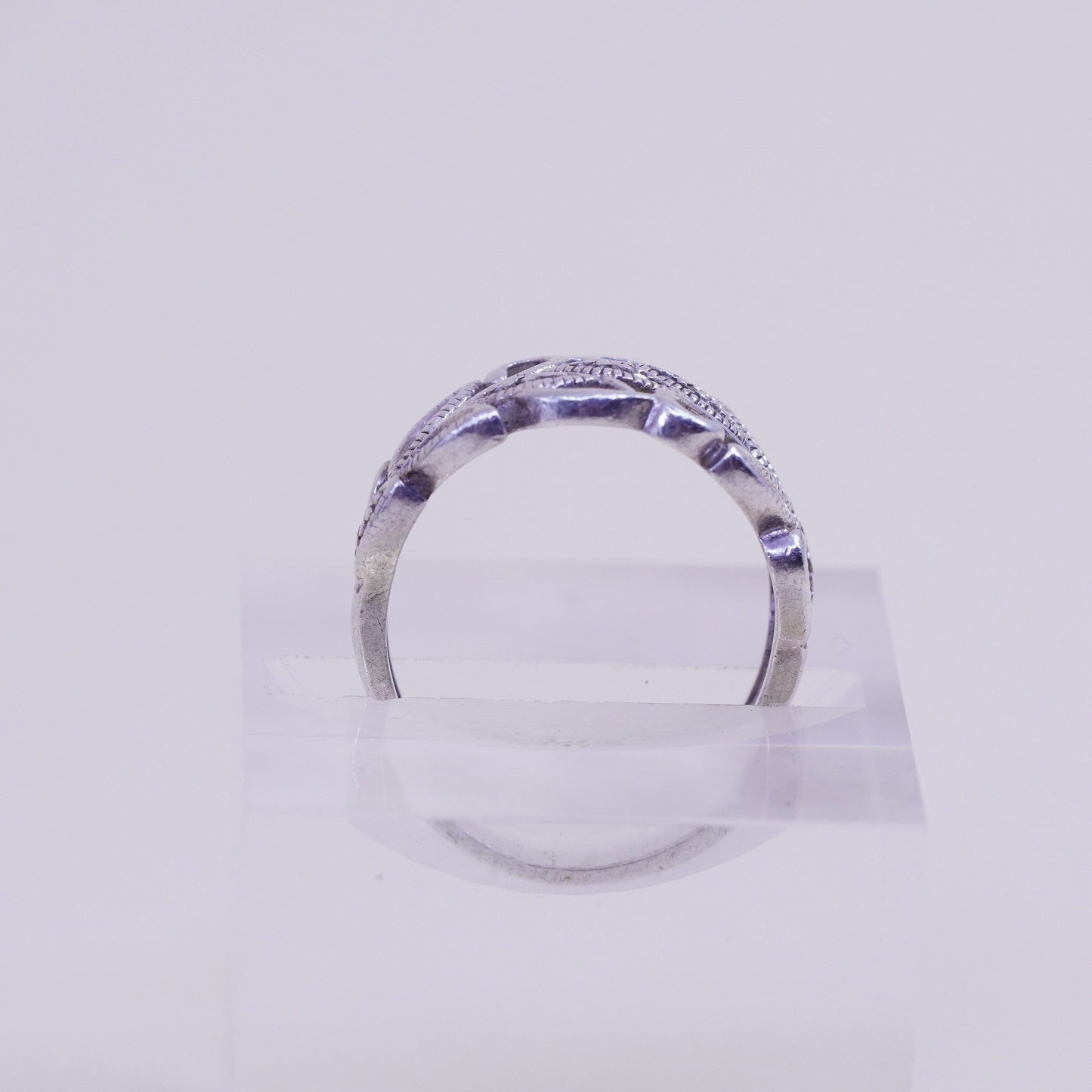Size 7.25, vintage Sterling silver ring, 925 leaves band with real diamond