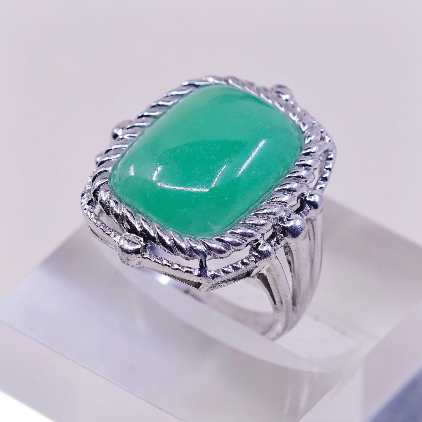 Size 7.25, Vintage sterling silver handmade ring, ring with jade and cable