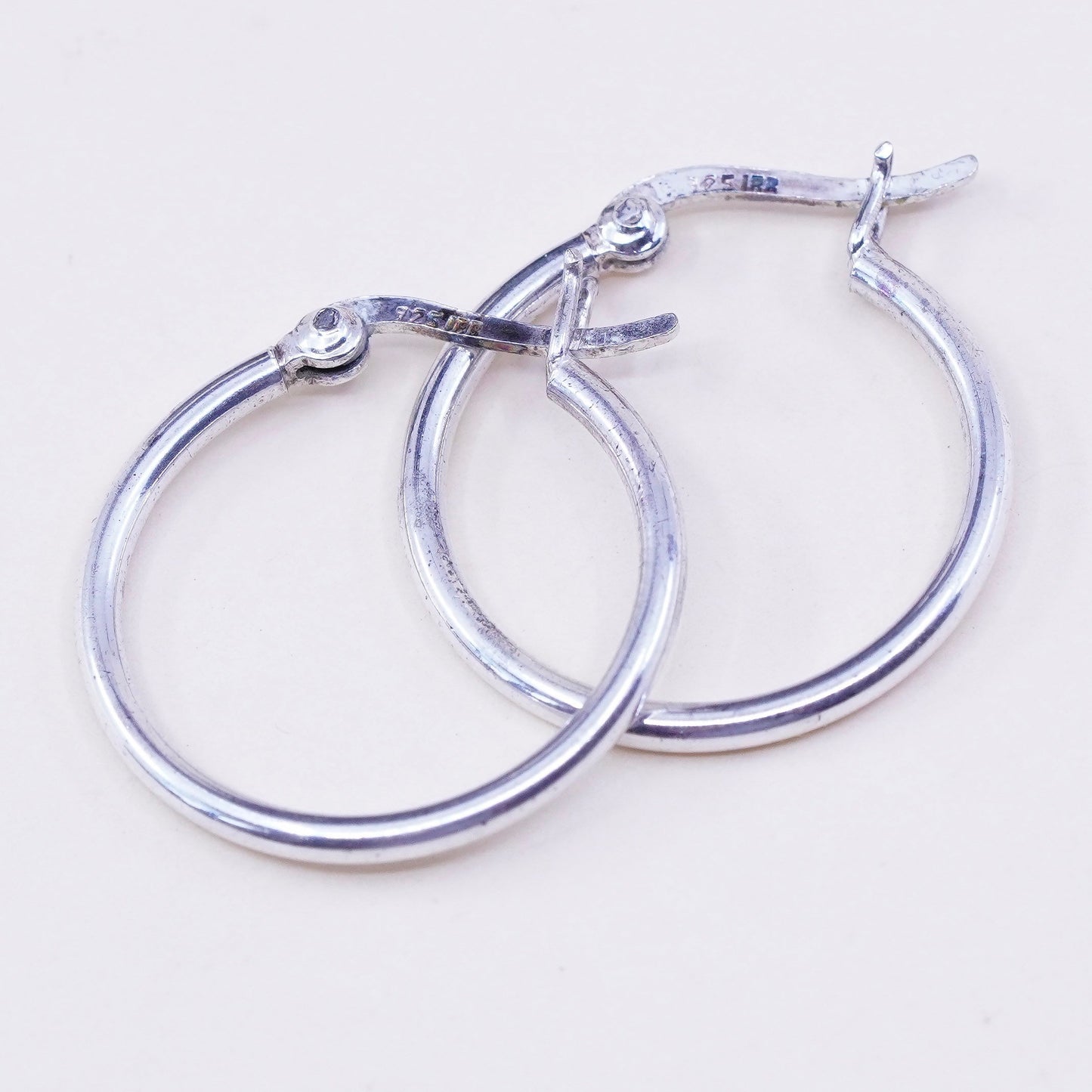 0.75”, vtg sterling 925 silver loop earrings, minimalist primitive hoops