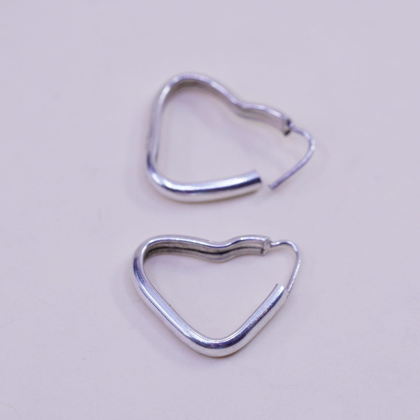 0.75”, Vintage sterling silver heart earrings, fashion minimalist, 925 hoops