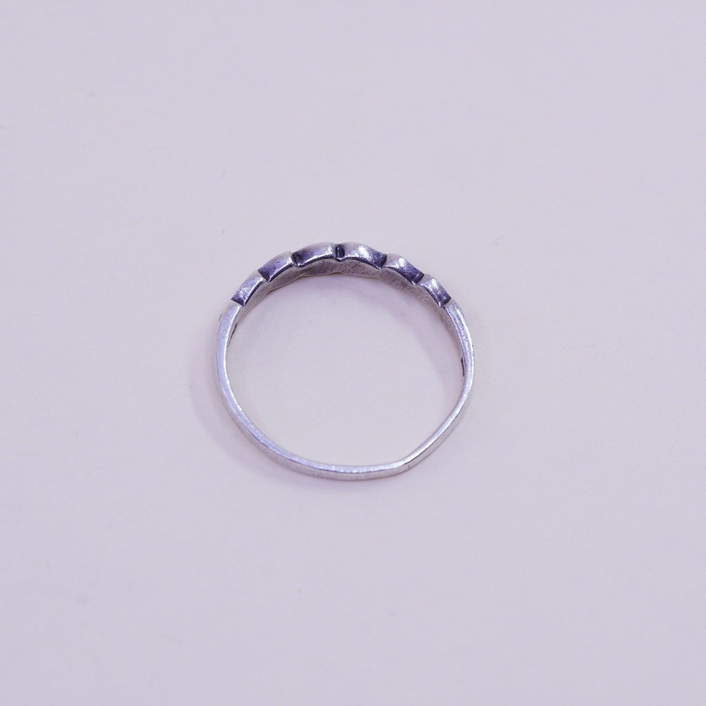 Size 7.25, Vintage Sterling 925 silver handmade ring with marcasite detail band