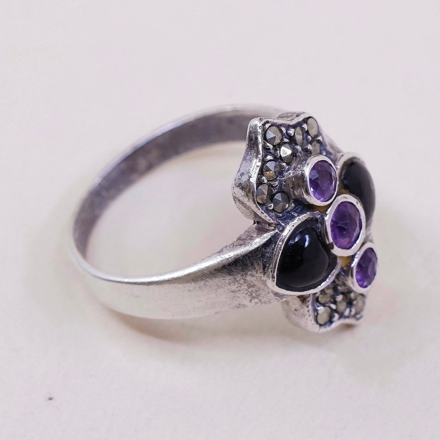 sz 8.75, vtg sterling 925 silver handmade ring w/ amethyst n marcasite