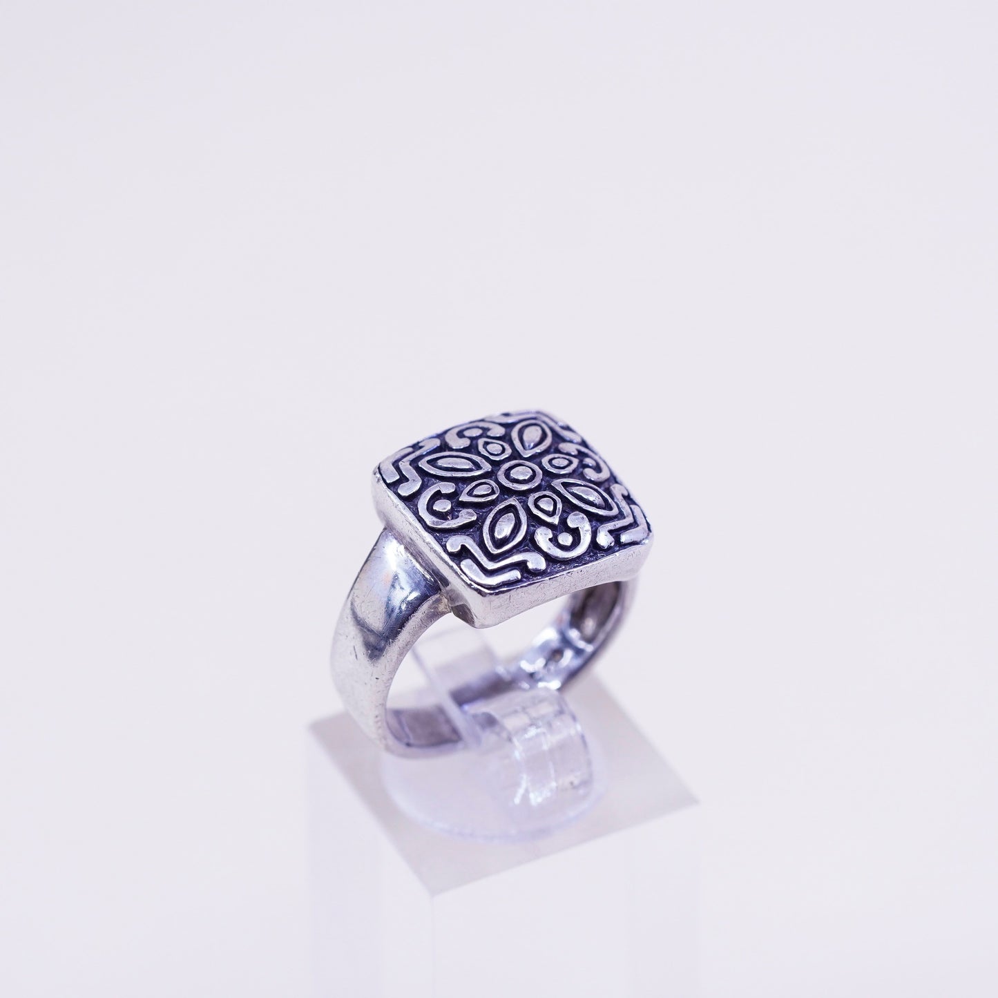 Size 8, vintage sterling 925 silver handmade bali statement ring