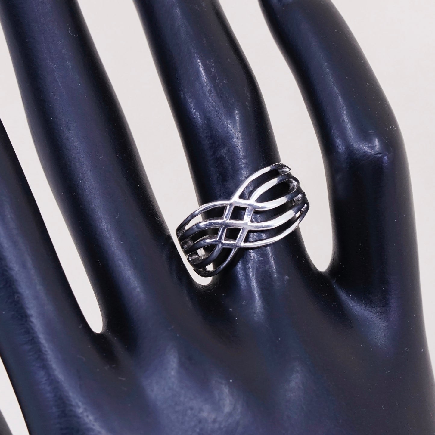 sz 7, vtg sterling silver handmade entwined ring, 925 band minimalist modernist