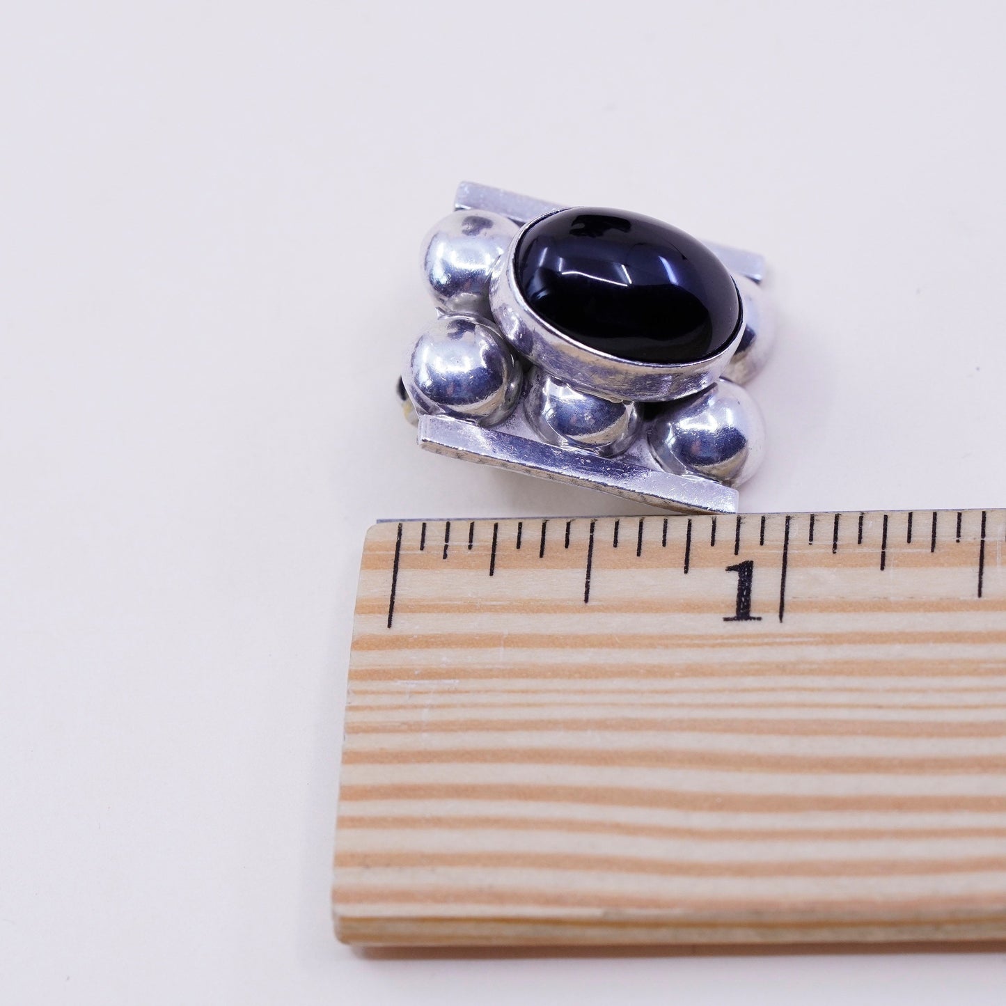 Vintage mexico Sterling 925 silver handmade clip on earrings with oval obsidian, stamped mexico 925 TJ-76