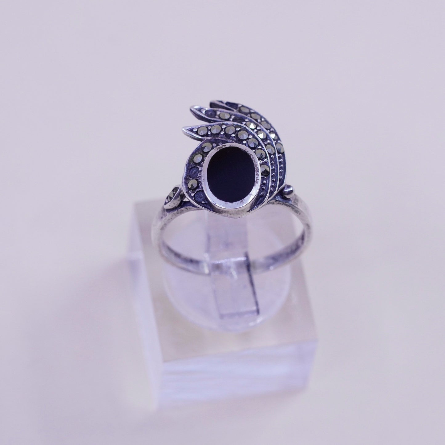 Size 6, Vintage sterling 925 silver handmade ring with obsidian and Marcasite