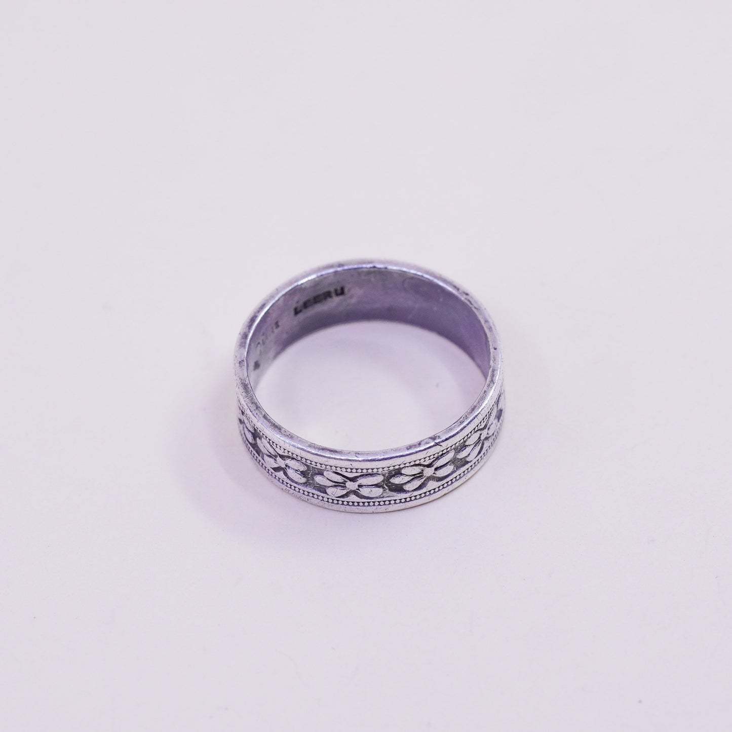 Size 7.25, vtg sterling silver handmade ring, 925 band with flower and leaves