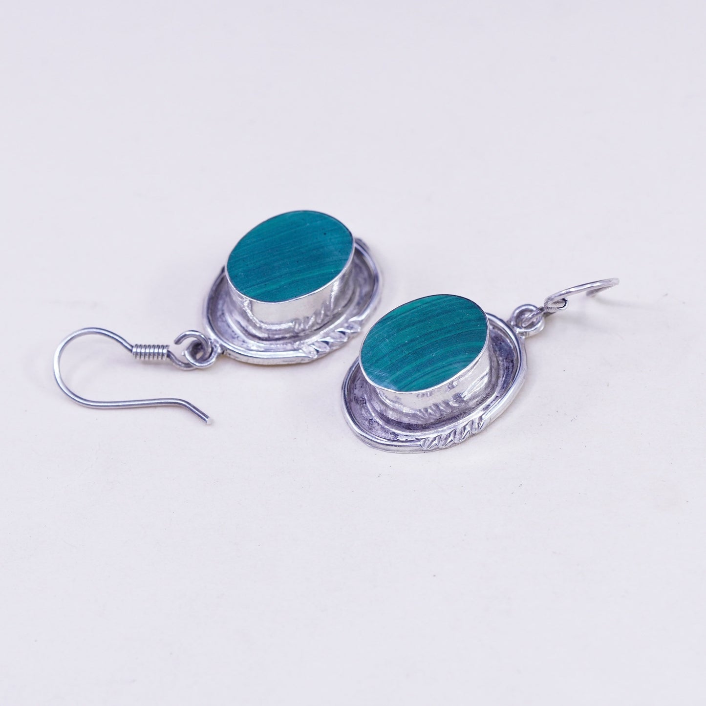Vintage Mexico sterling 925 silver handmade earrings with oval malachite