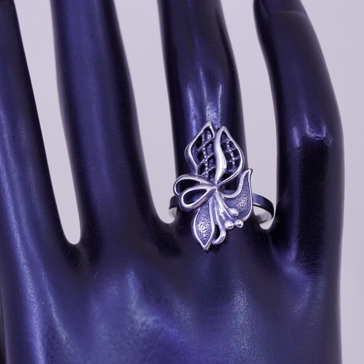 Size 8, vintage Sterling 925 silver handmade flower ring