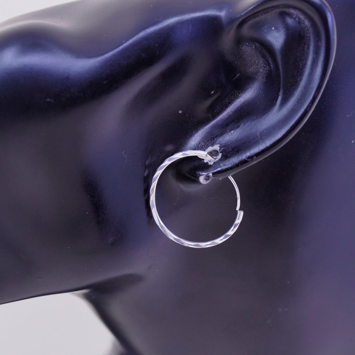 0.75”, Vintage sterling 925 silver loop earrings, fashion minimalist primitive hoops, silver tested