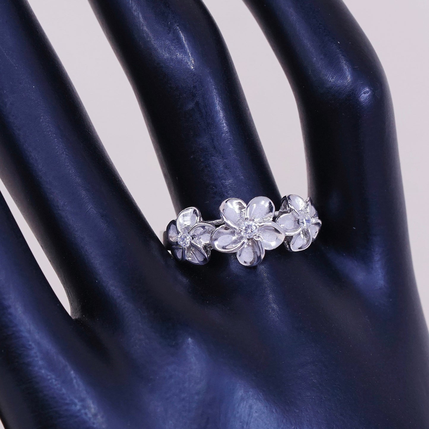 sz 9.25, vtg sterling silver daisy flower w/ crystal ring, stamped 925