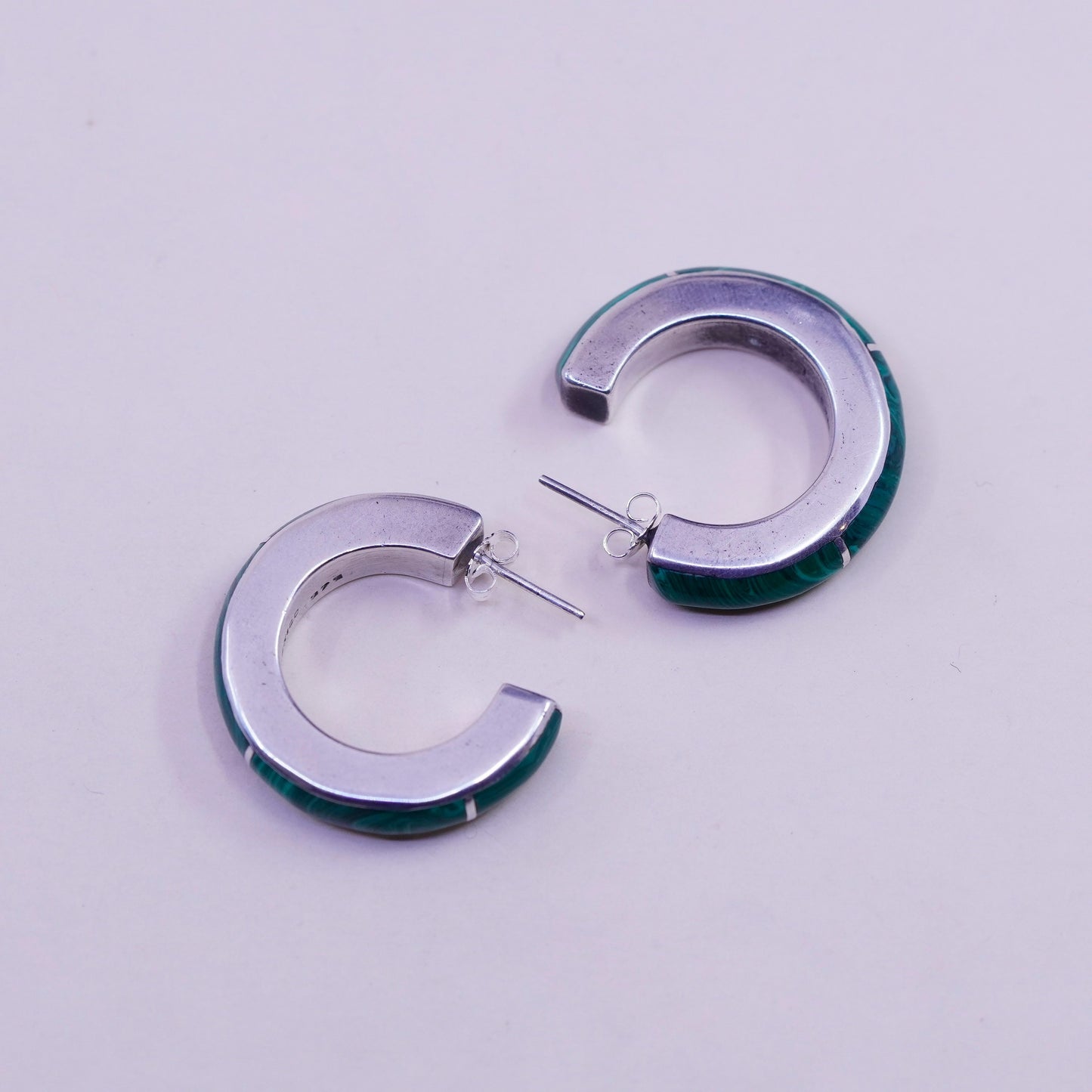 1.25”, vintage Sterling 925 silver handmade huggie hoops earrings w/ malachite