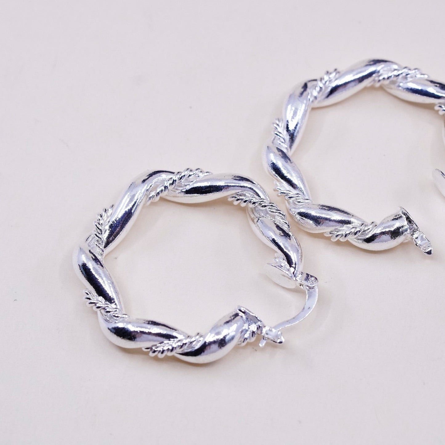 1.5”, vtg sterling silver loop earrings, primitive Ribbed twisted hoops, huggie