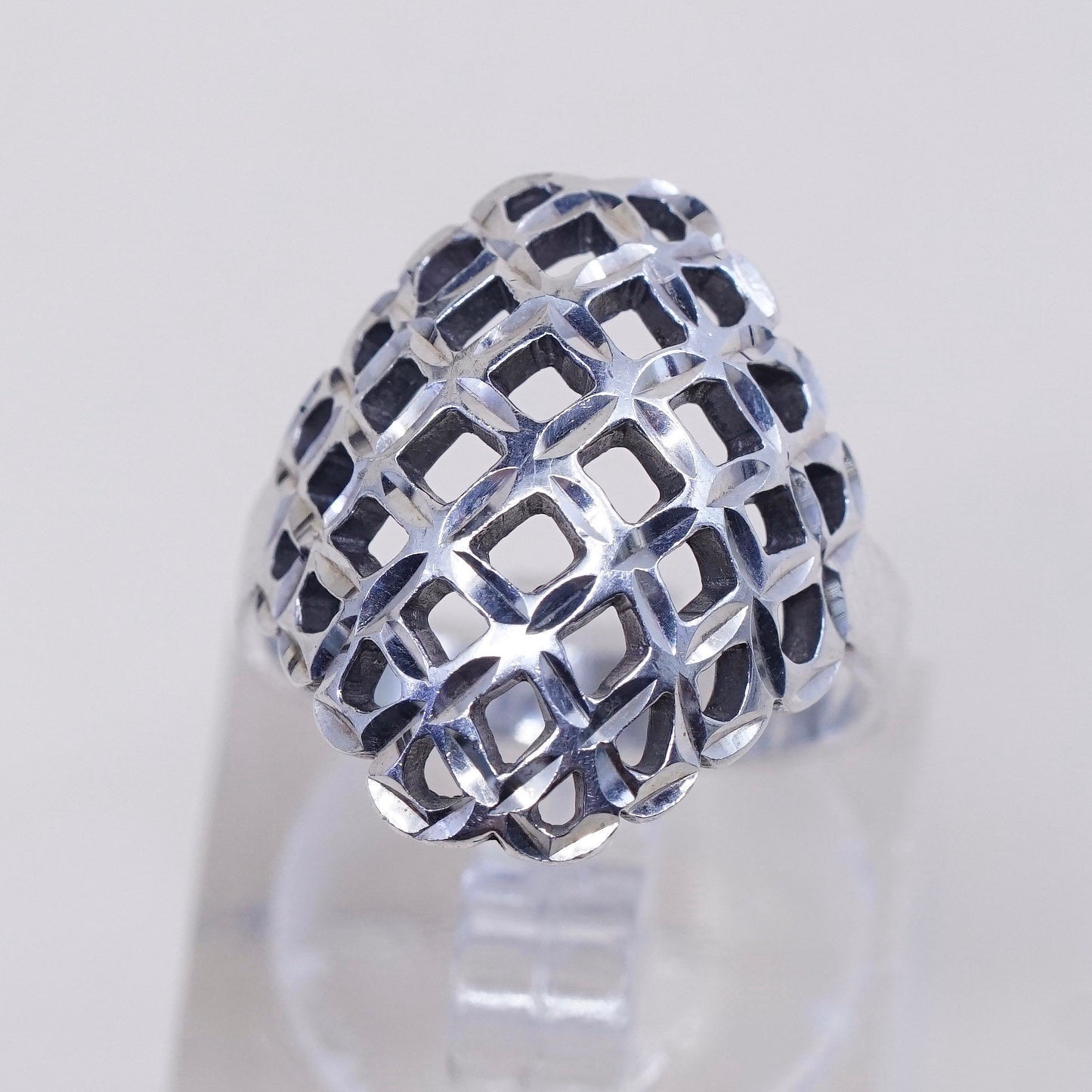 Size 4.5, vtg Sterling silver handmade ring, 925 band w/ Filigree swirl band