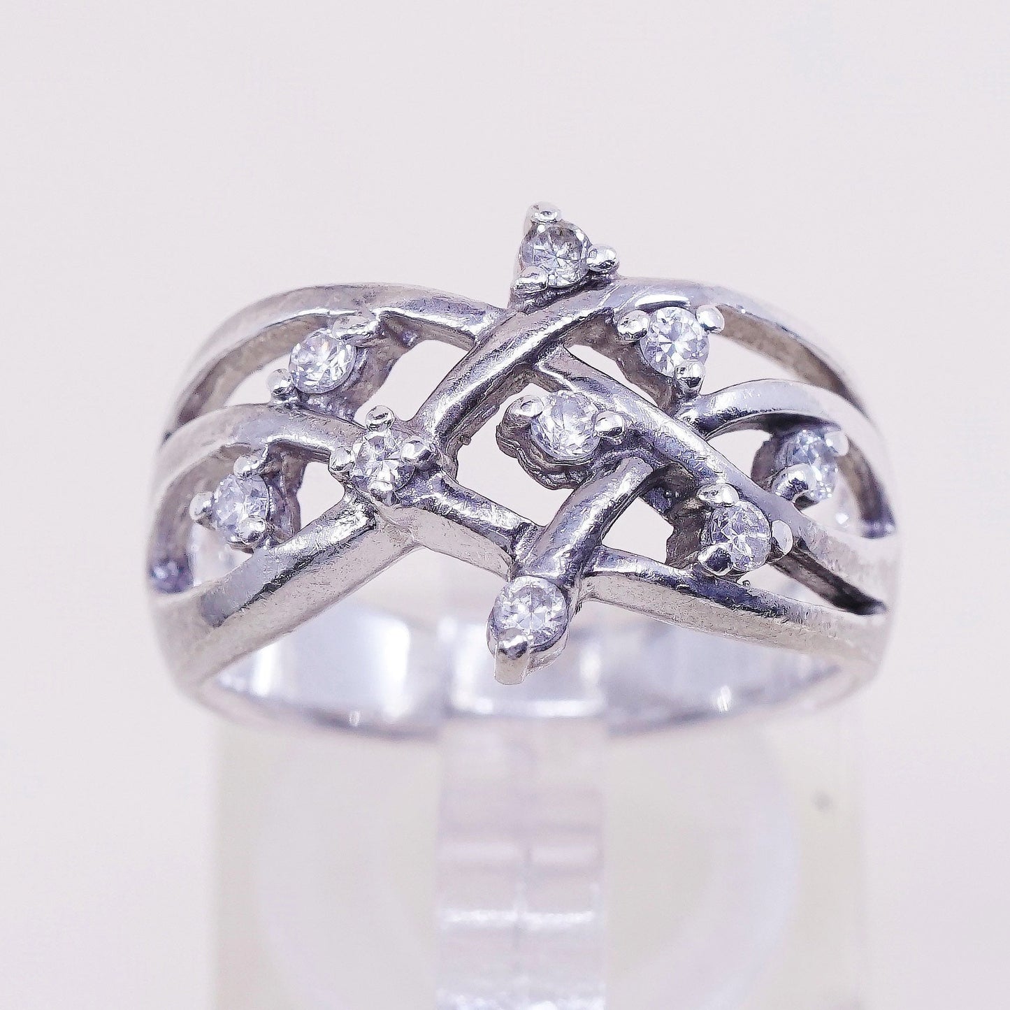 sz 7, vtg Sterling silver 925 ring, statement band with round CZ and filigree
