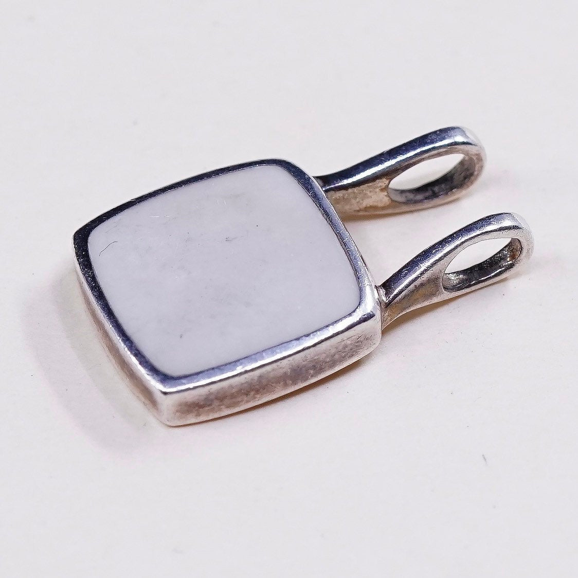 VTG sterling silver handmade pendant, 925 with mother of pearl pendant