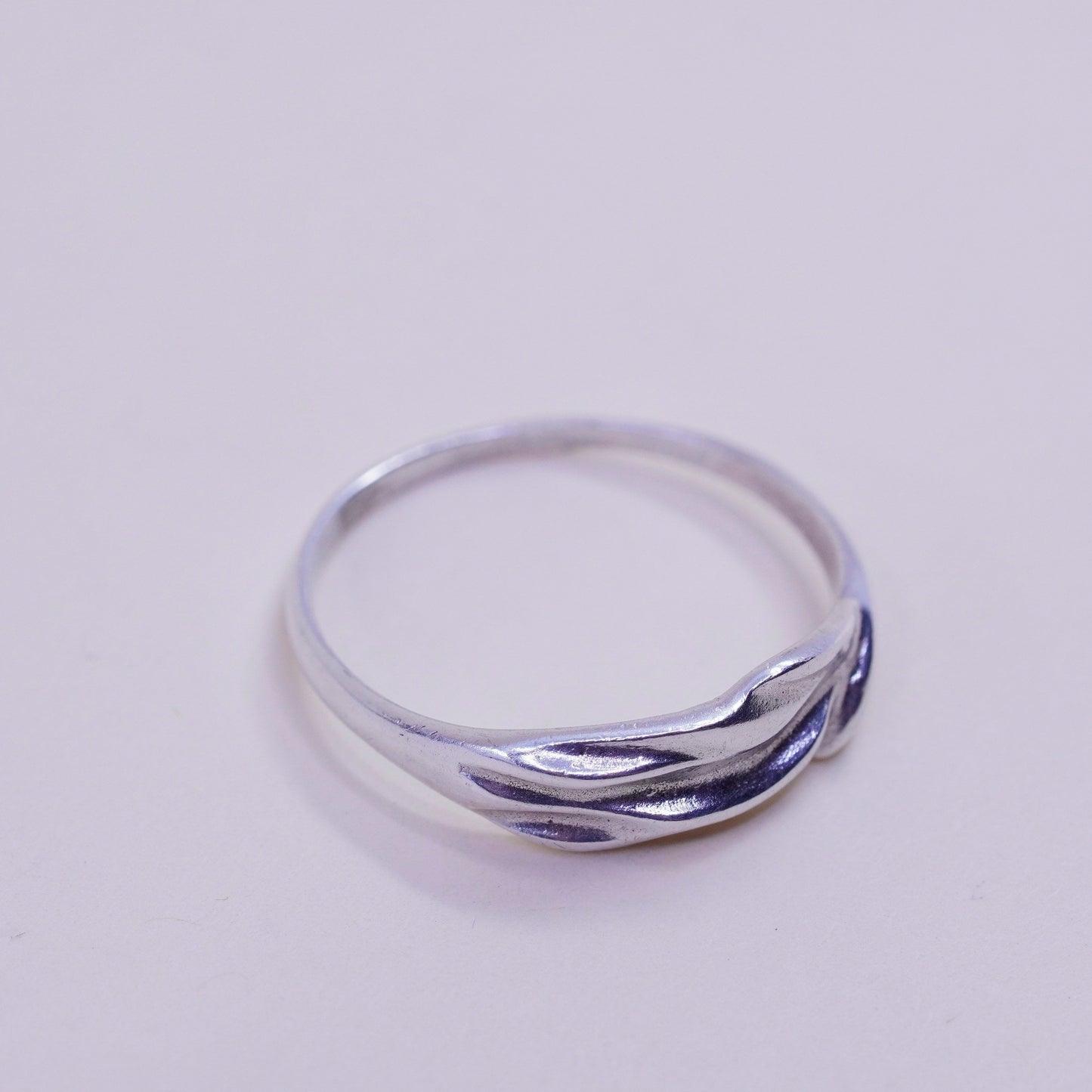 Size 8.5, Sterling silver handmade ring, 925 leaf band