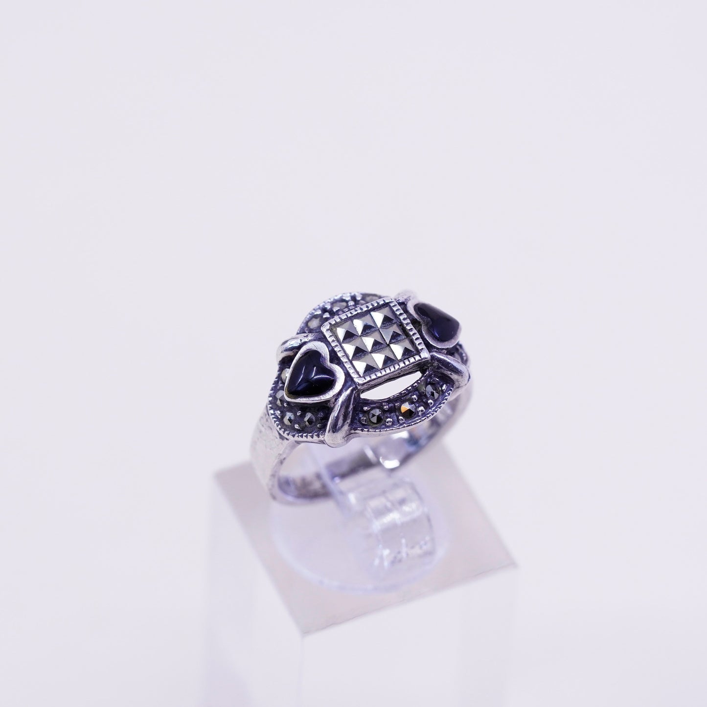 Size 6, Vintage Sterling 925 silver handmade onyx heart ring with marcasite