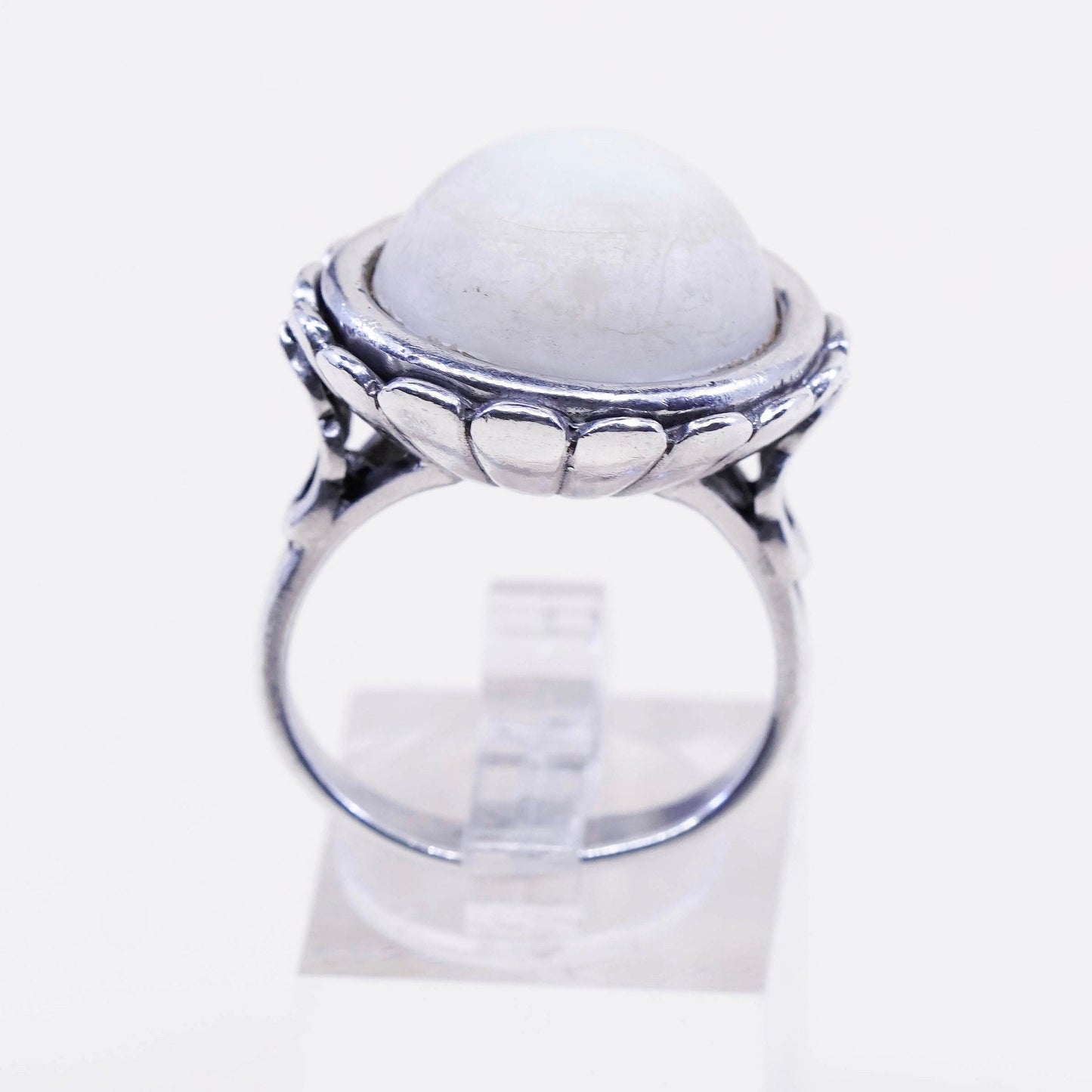Size 8, vtg sterling silver handmade crown cocktail ring w/ mother of pearl