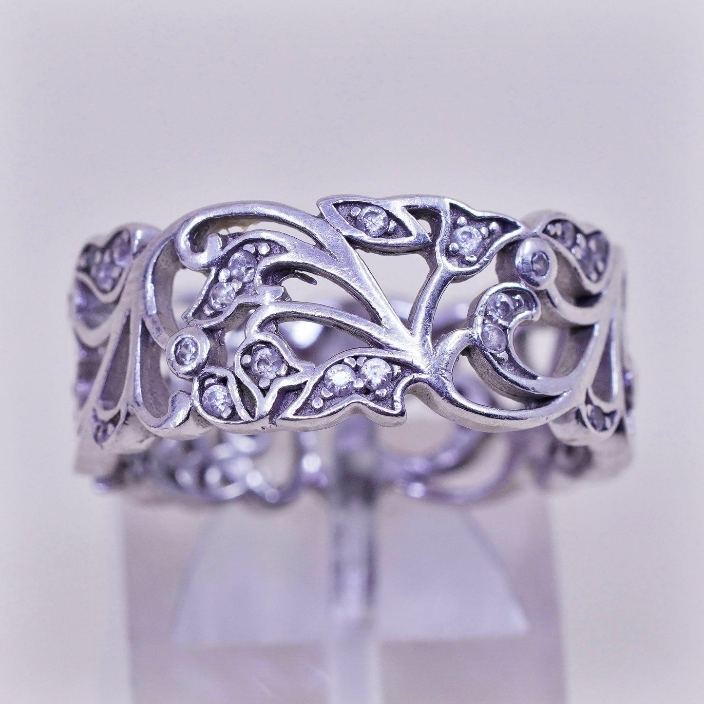 Size 9, vintage Sterling silver ring, 925 silver ring band with round cut cz