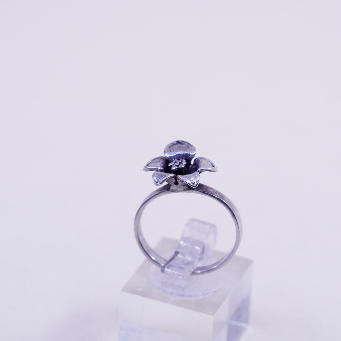 Size 5.5, vintage Sterling silver handmade ring, 925 lily flower