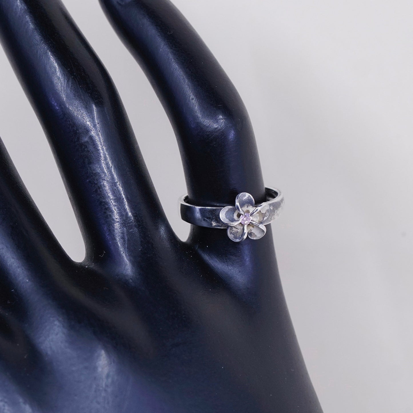 Size 4, Vintage sterling 925 silver plumeria flower with pink Cz ring