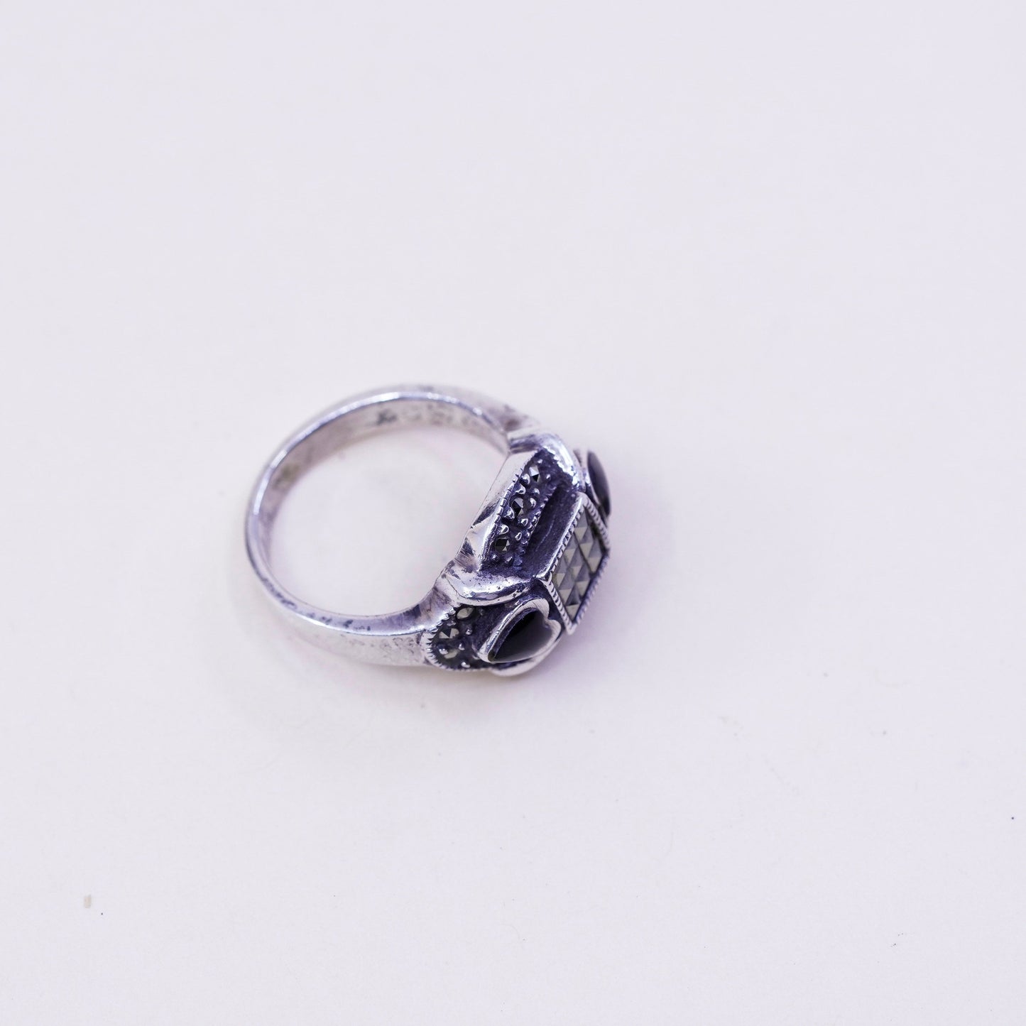 Size 6, Vintage Sterling 925 silver handmade onyx heart ring with marcasite