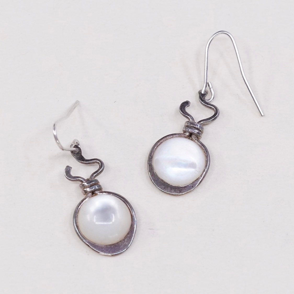 vtg sterling silver handmade earrings, mother of pearl round drops w/ 925 hooks