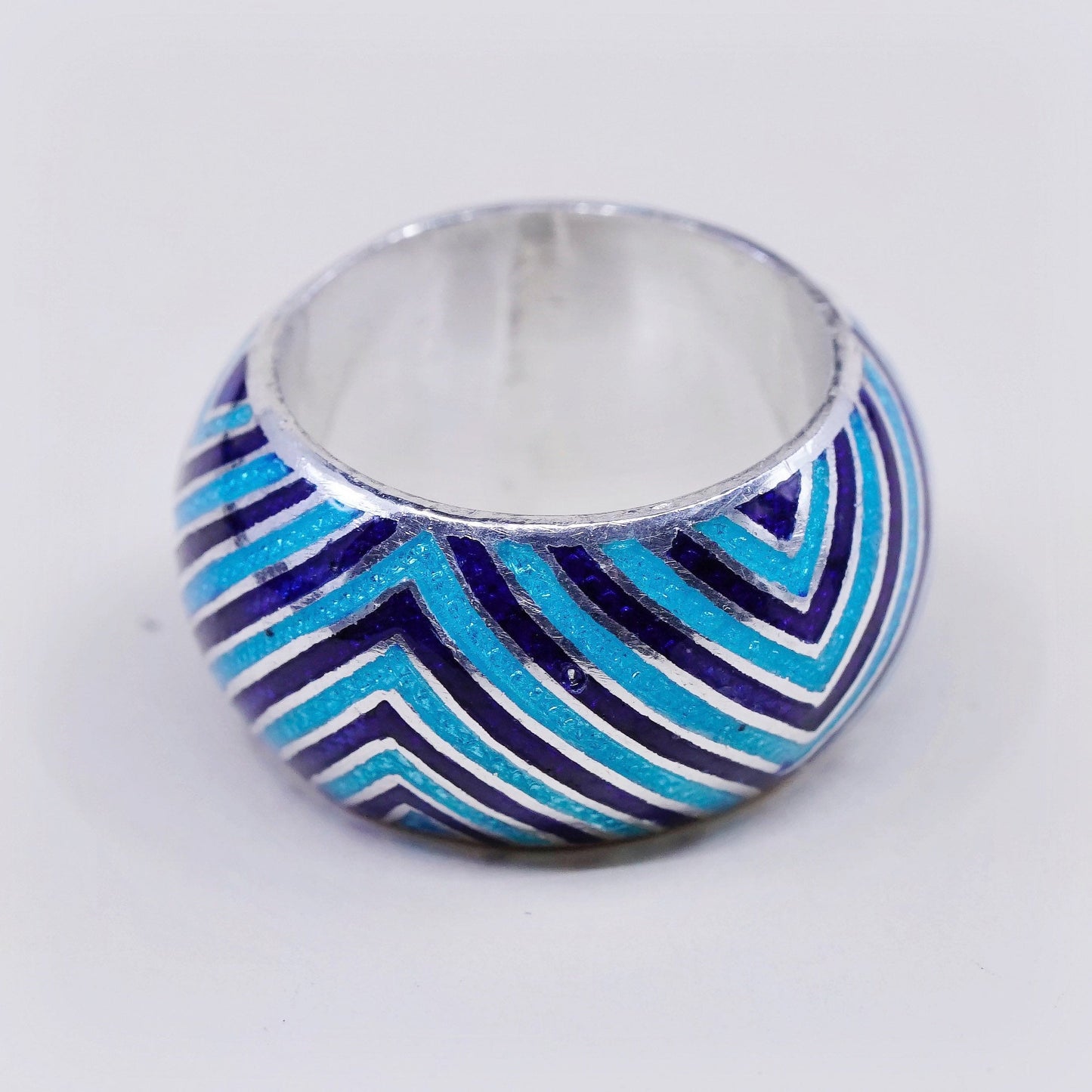 Size 6, vintage Sterling silver handmade ring, 925 band w/ blue enamel Zuni