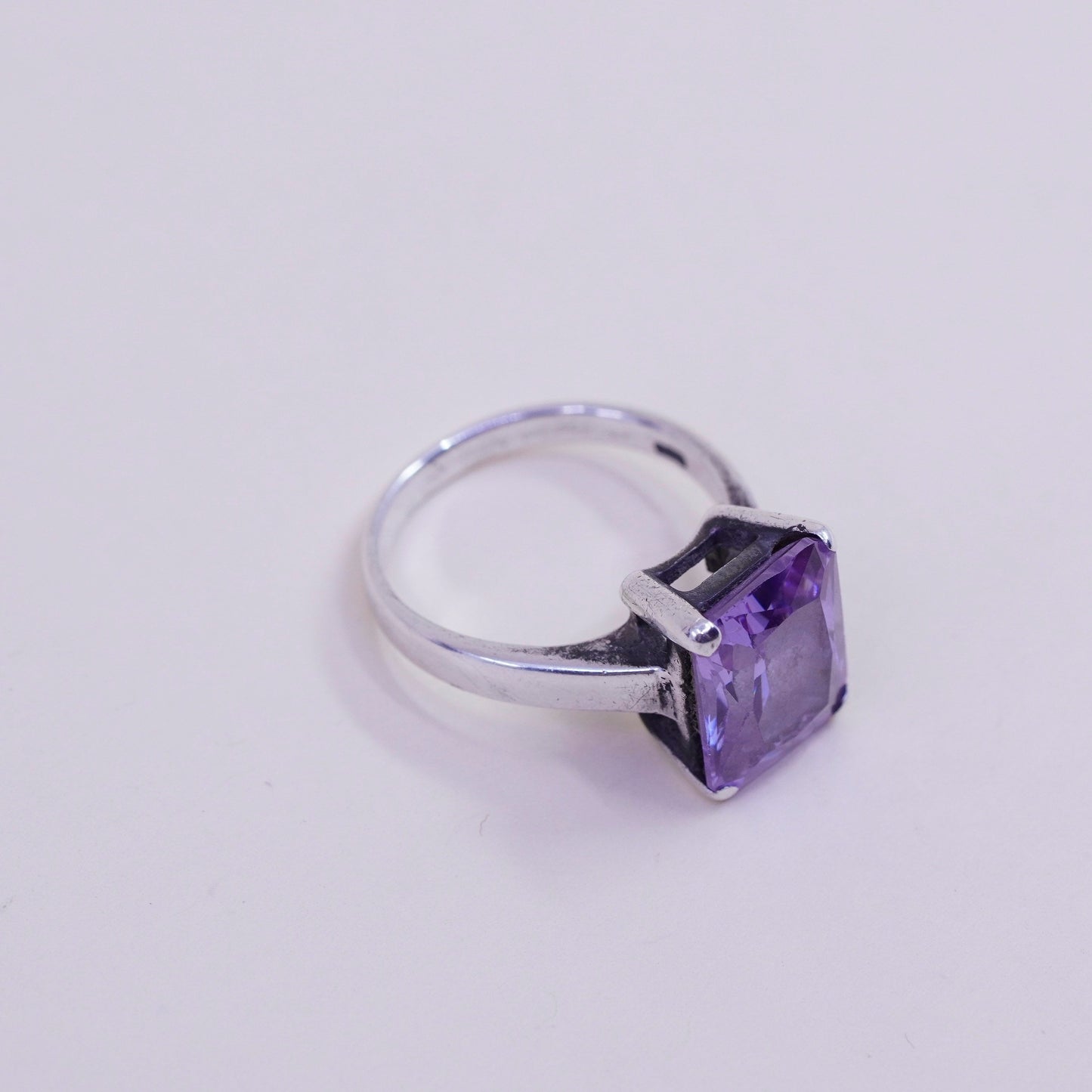Size 7, Vintage sterling 925 silver handmade statement ring with amethyst