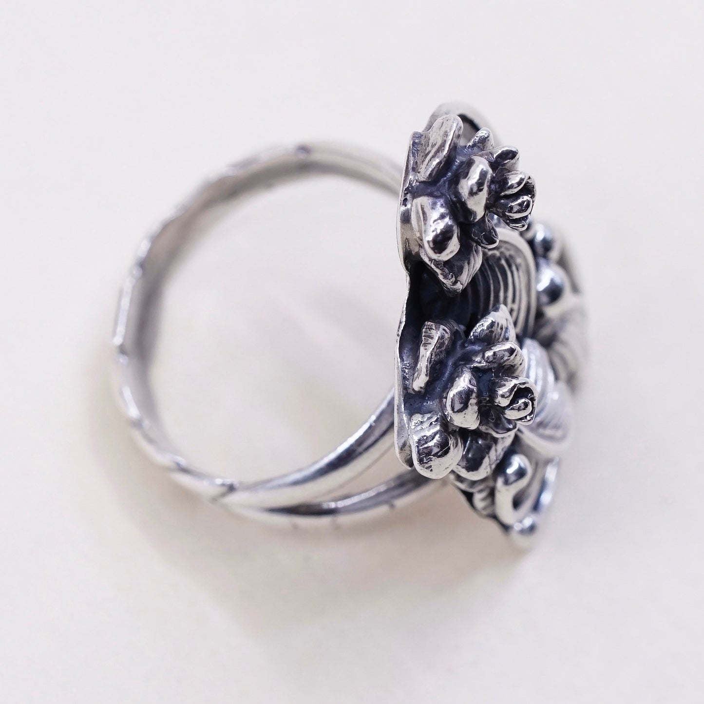 sz 5, Native American Les Baker Sterling silver ring, 925 feather N flower
